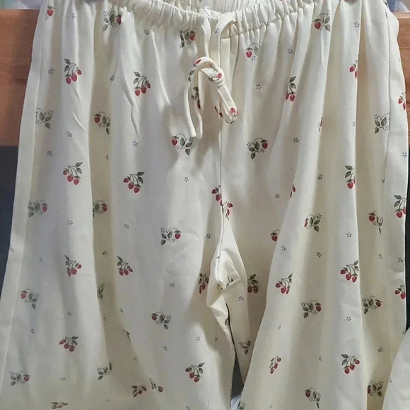 Princess polly pajamas - Picture 3 of 9